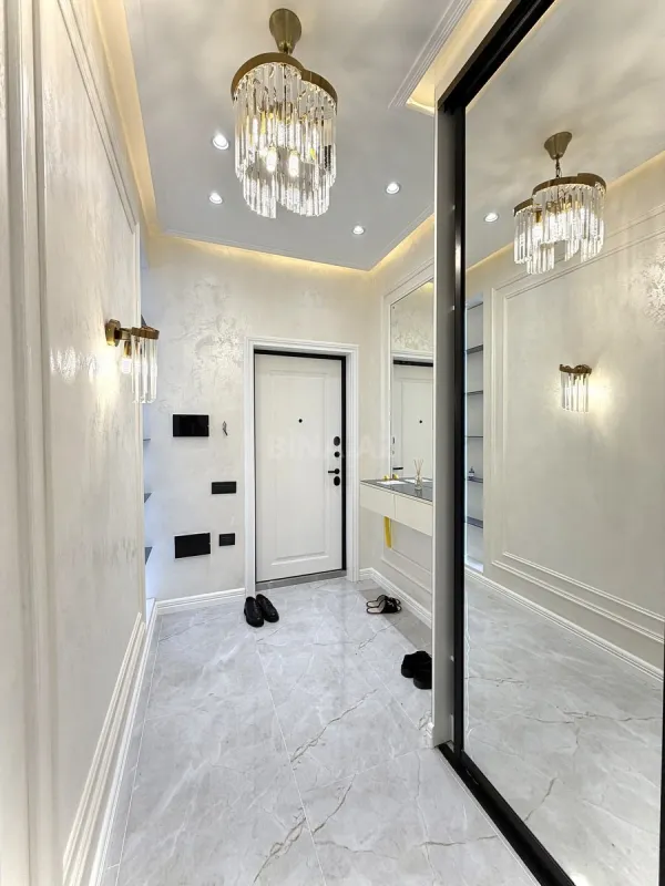Satılır 2 otaqlı mənzil 70 m²
