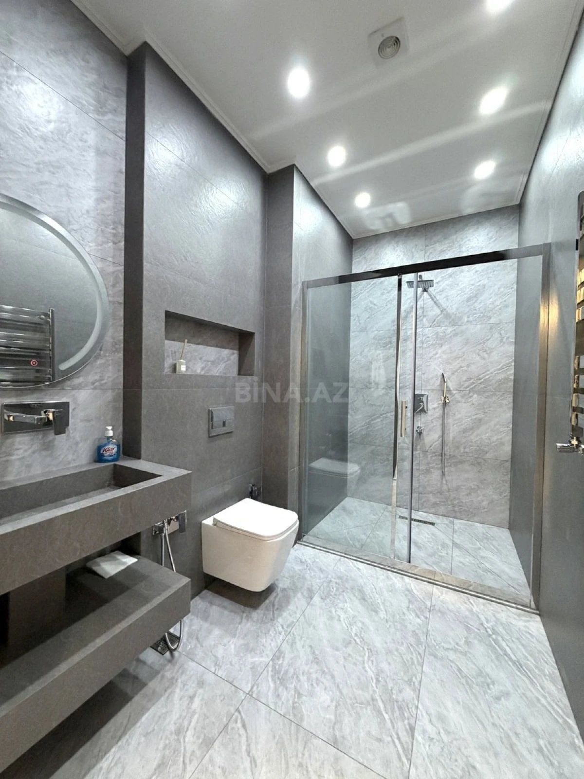 Satılır 2 otaqlı mənzil 70 m²