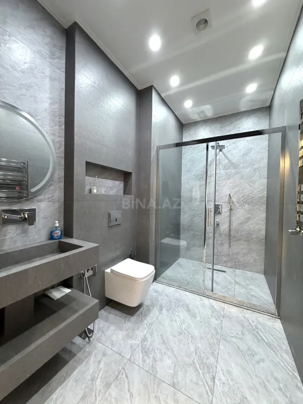 Satılır 2 otaqlı mənzil 70 m²