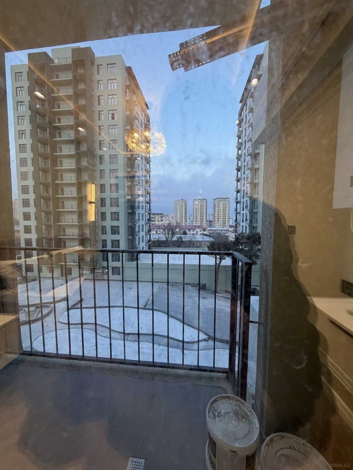 Satılır 2 otaqlı mənzil 70 m²