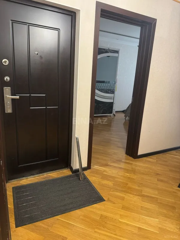 Satılır 2 otaqlı mənzil 70 m²