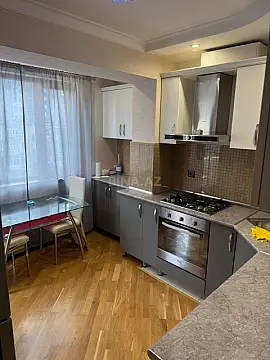 Satılır 2 otaqlı mənzil 70 m²