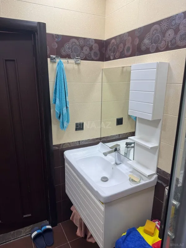 Satılır 2 otaqlı mənzil 70 m²