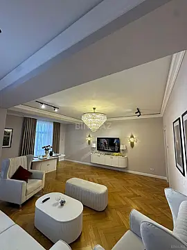 Satılır 3 otaqlı mənzil 149 m²