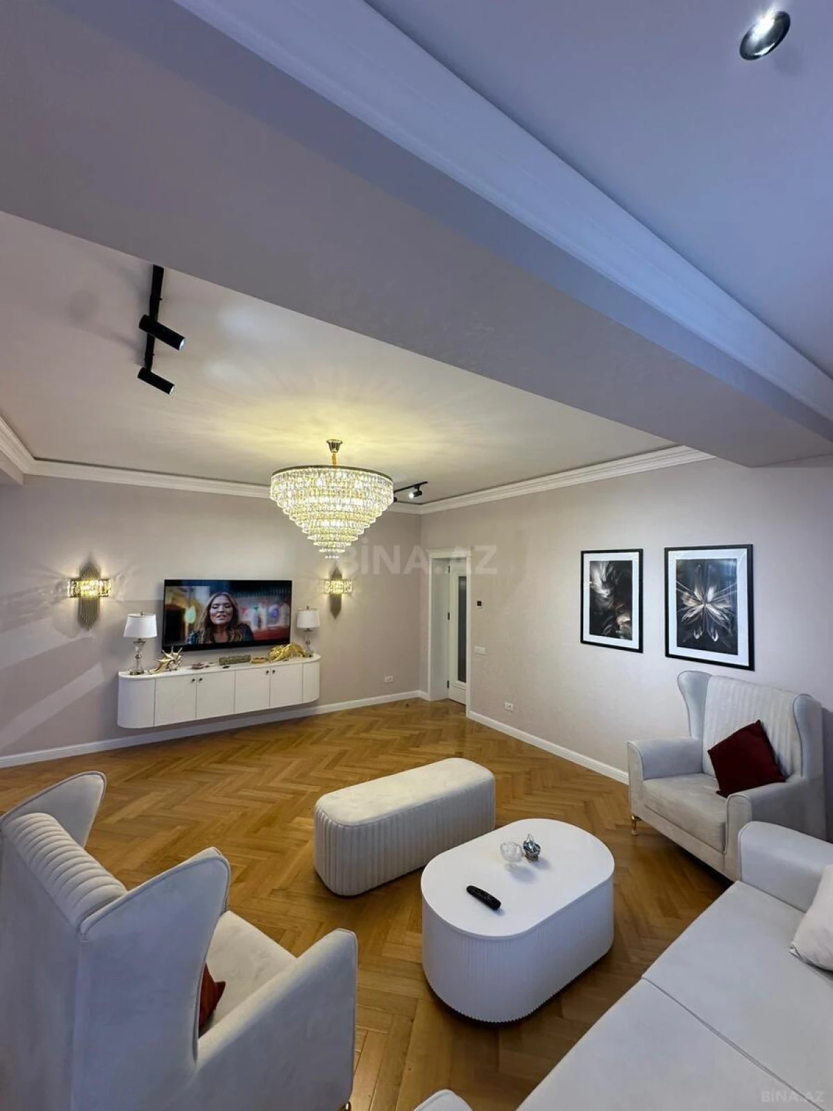 Satılır 3 otaqlı mənzil 149 m²