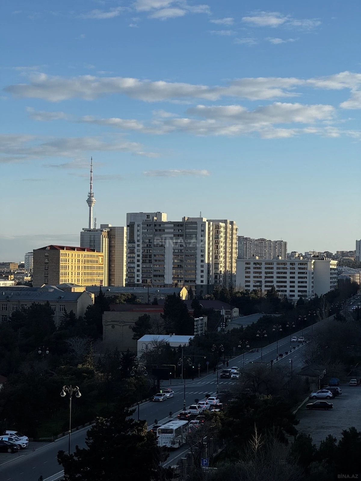 Satılır 3 otaqlı mənzil 100 m²