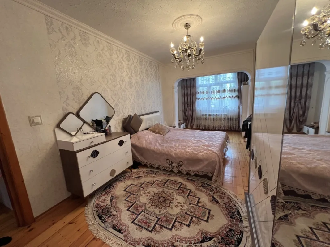 Satılır 3 otaqlı mənzil 80 m²