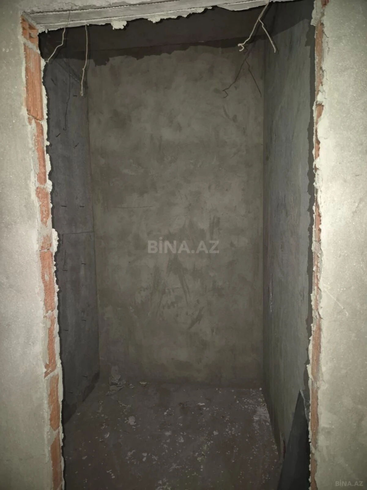 Satılır 3 otaqlı mənzil 122.5 m²