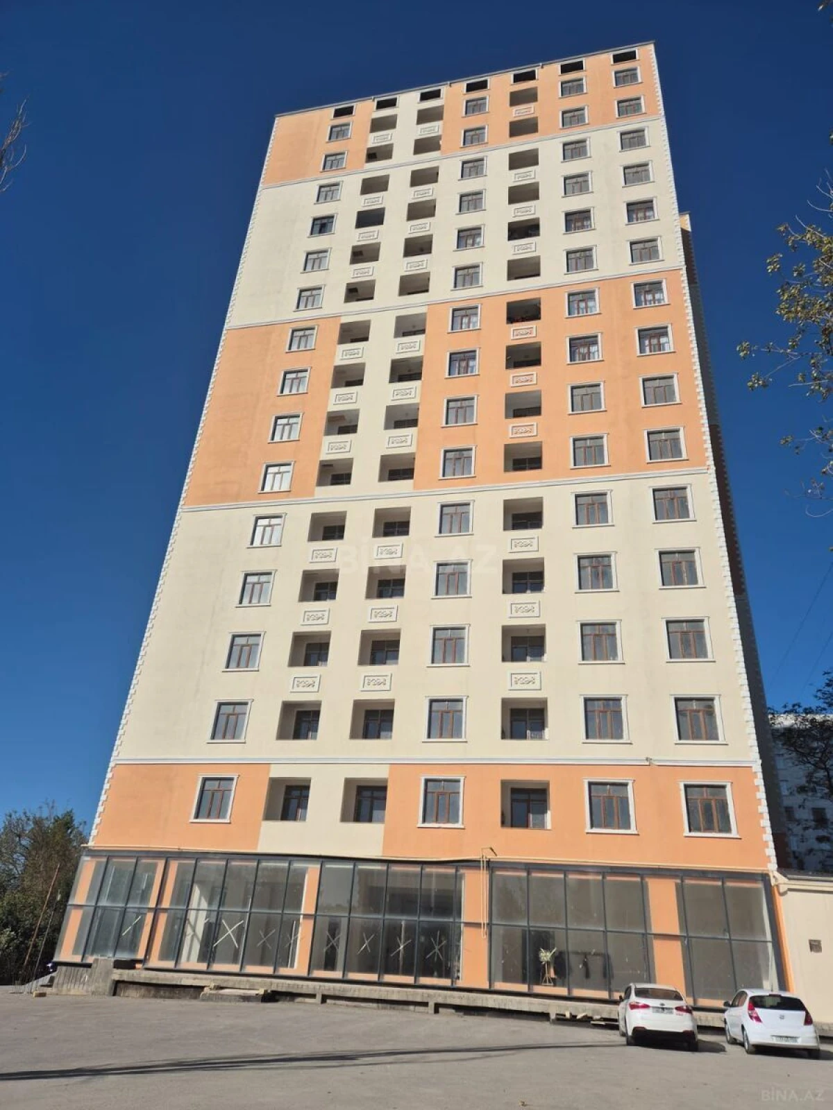 Satılır 3 otaqlı mənzil 122.5 m²