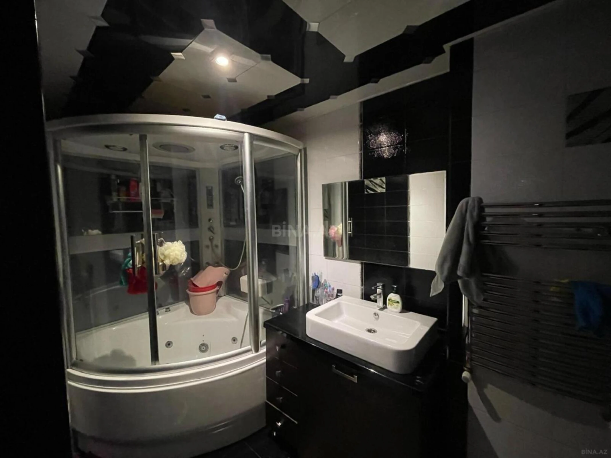 Kirayə verilir 3 otaqlı mənzil 120 m²