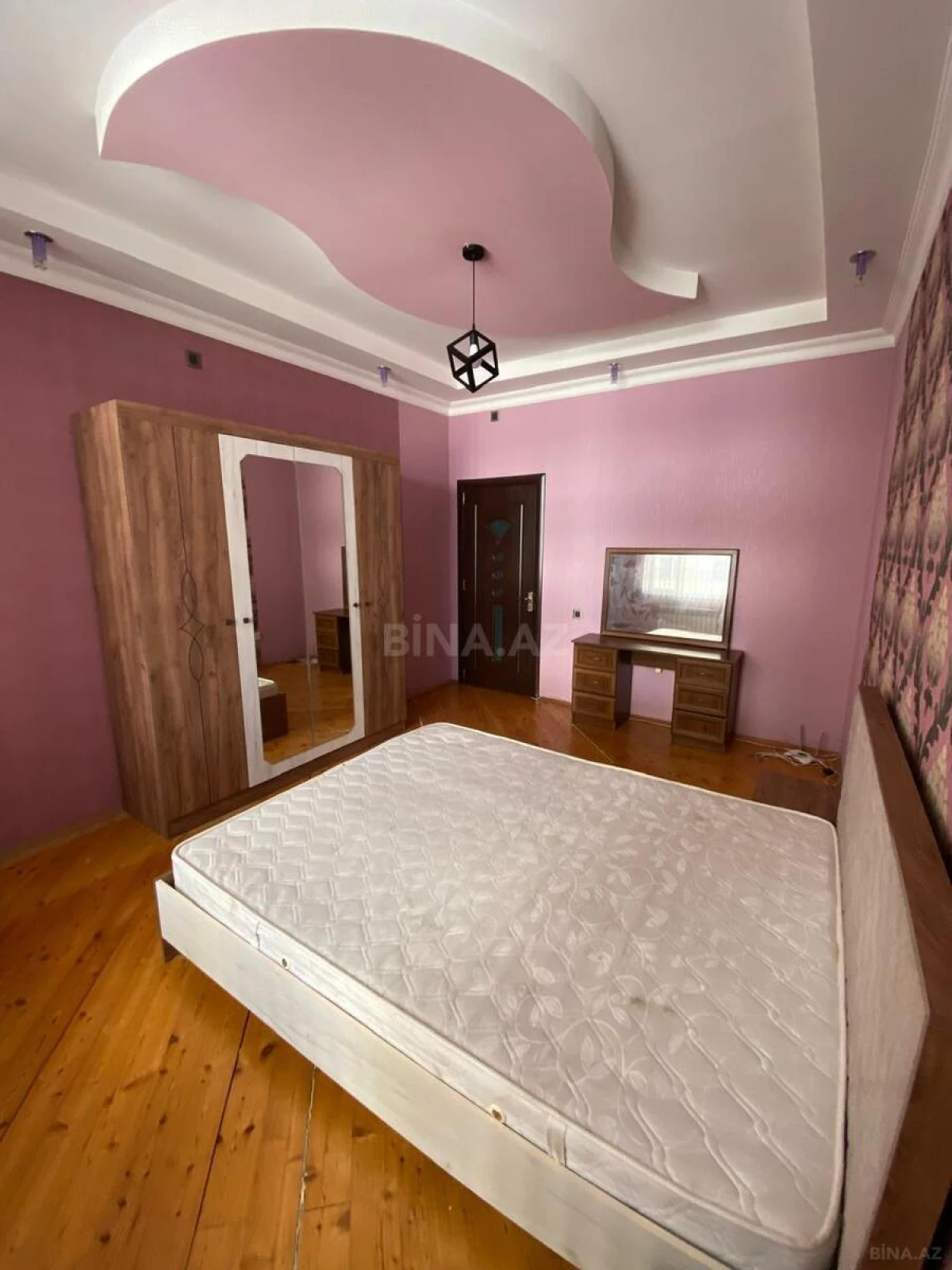 Kirayə verilir 3 otaqlı mənzil 120 m²