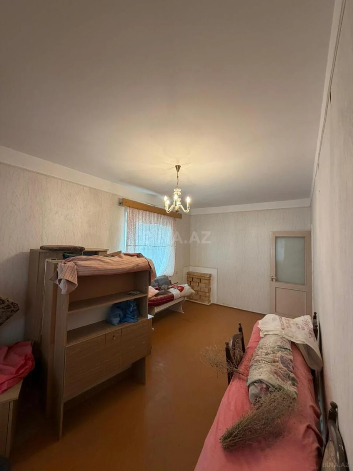 Satılır 4 otaqlı mənzil 110 m²