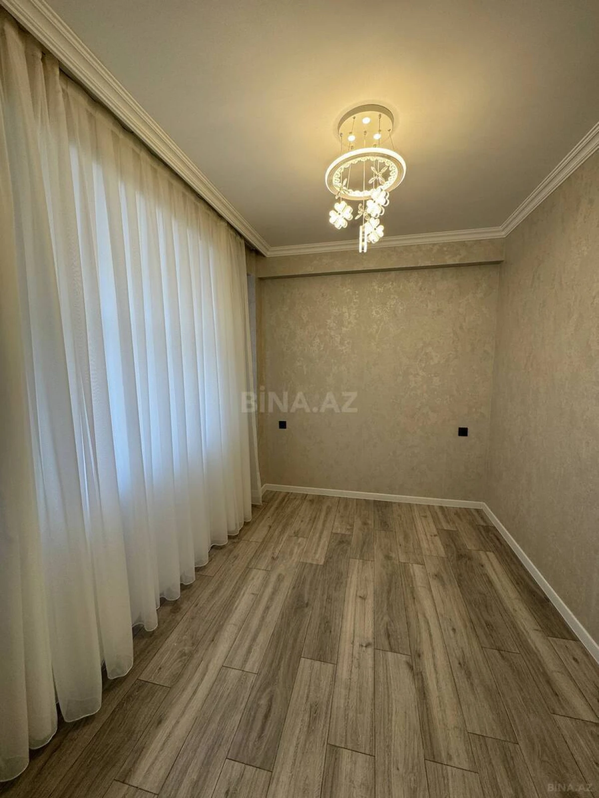 Satılır 3 otaqlı mənzil 57 m²