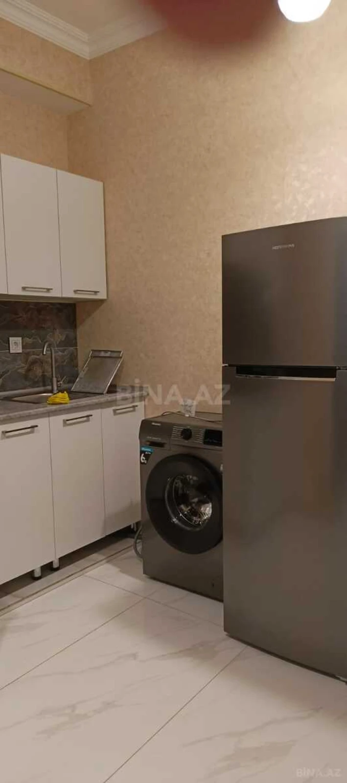 Kirayə verilir 2 otaqlı mənzil 65 m²