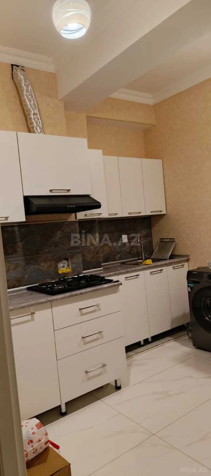 Kirayə verilir 2 otaqlı mənzil 65 m²