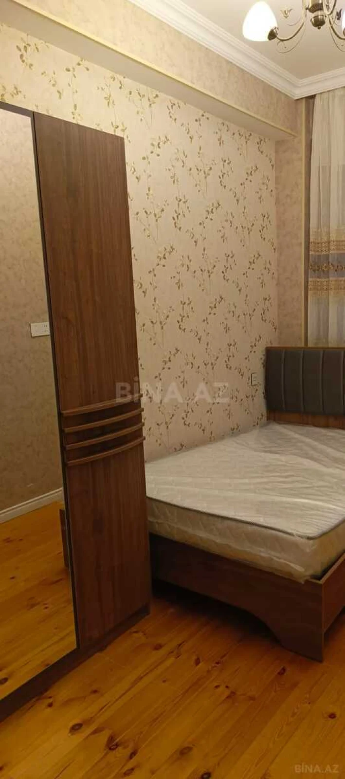 Kirayə verilir 2 otaqlı mənzil 65 m²