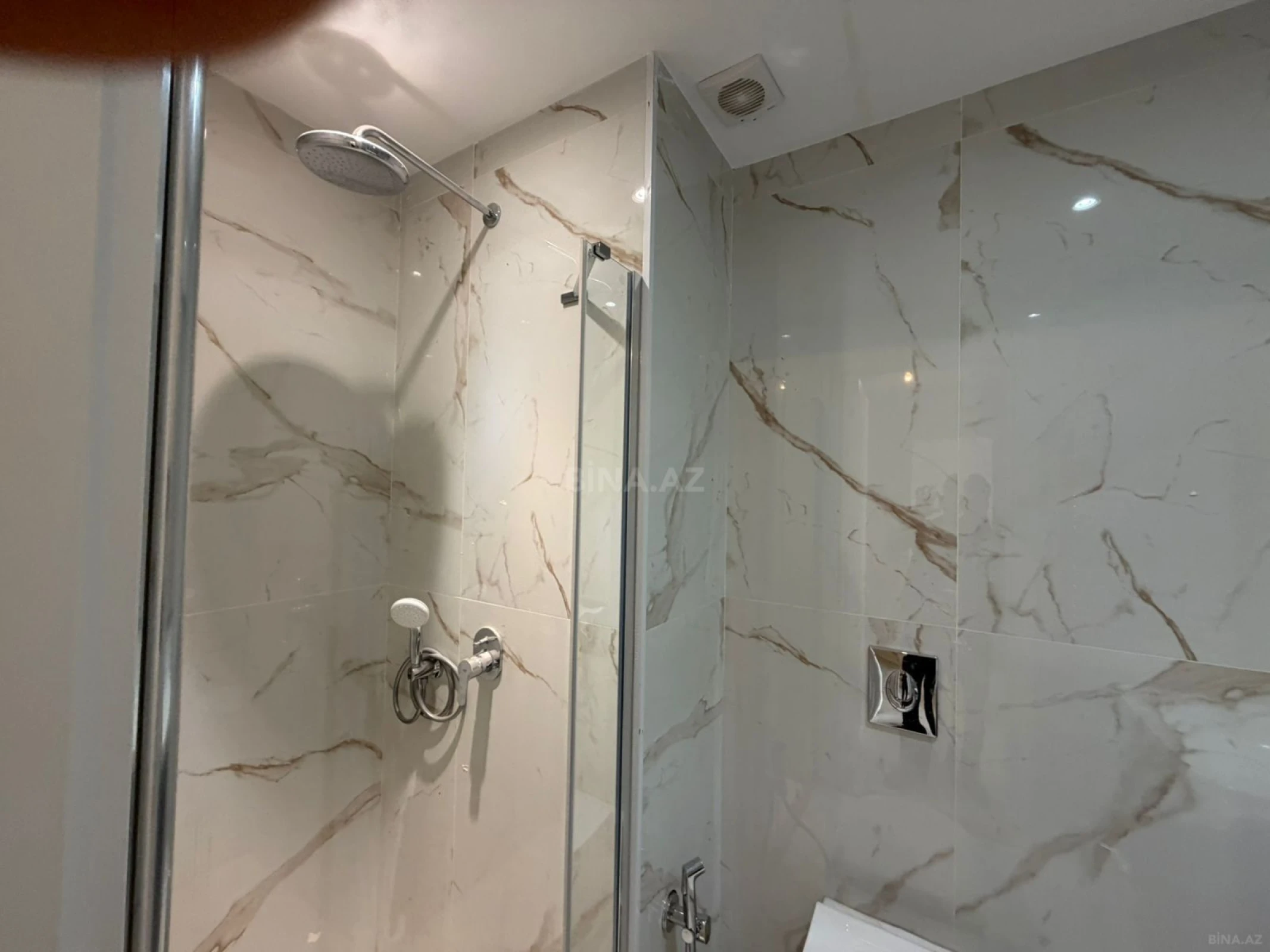 Satılır 3 otaqlı mənzil 72 m²