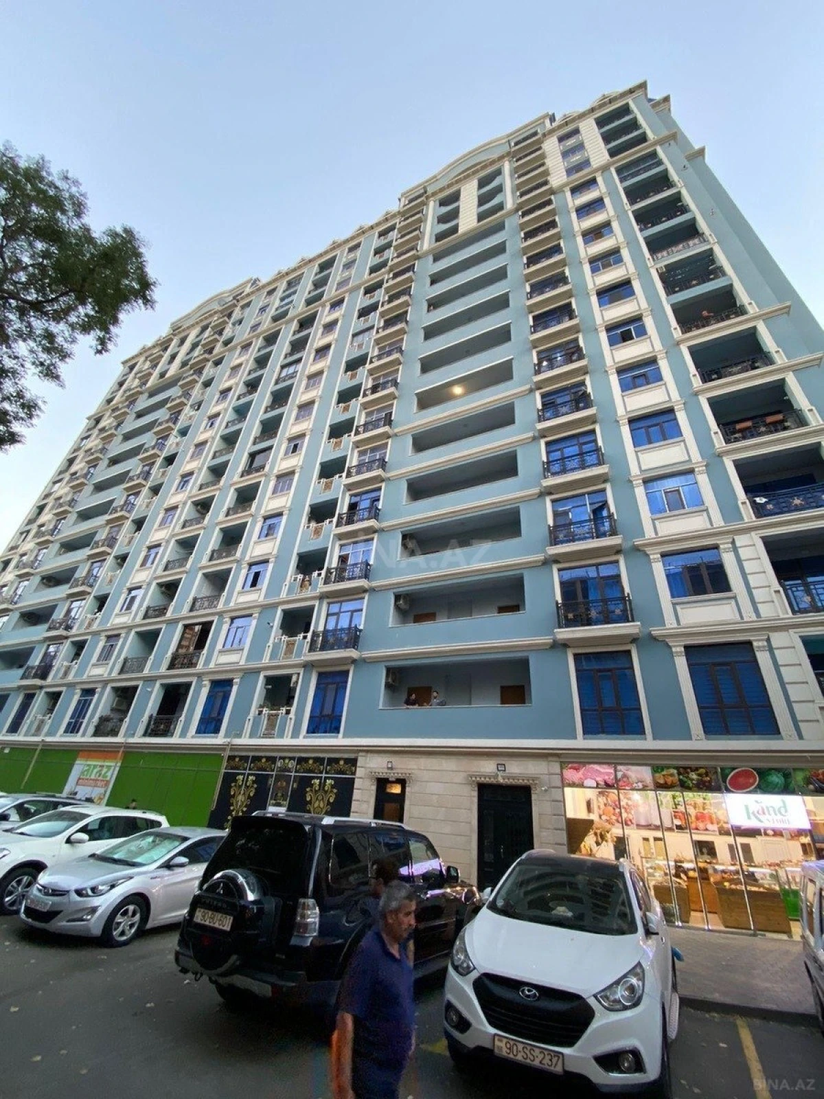 Kirayə verilir 3 otaqlı mənzil 140 m²