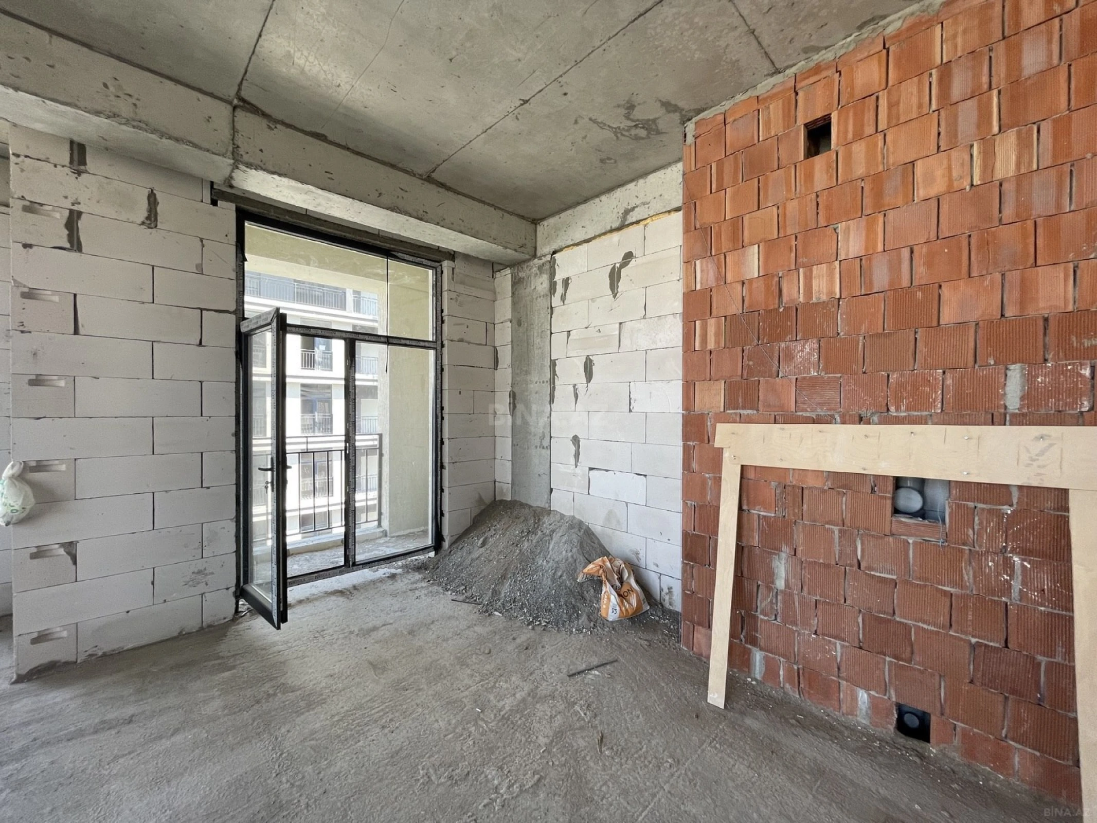 Satılır 2 otaqlı mənzil 62 m²