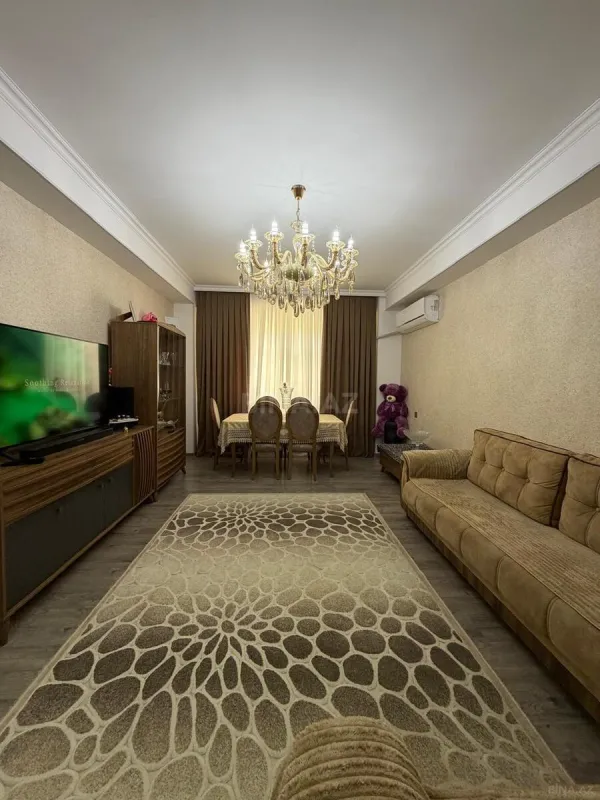 Satılır 2 otaqlı mənzil 83 m²