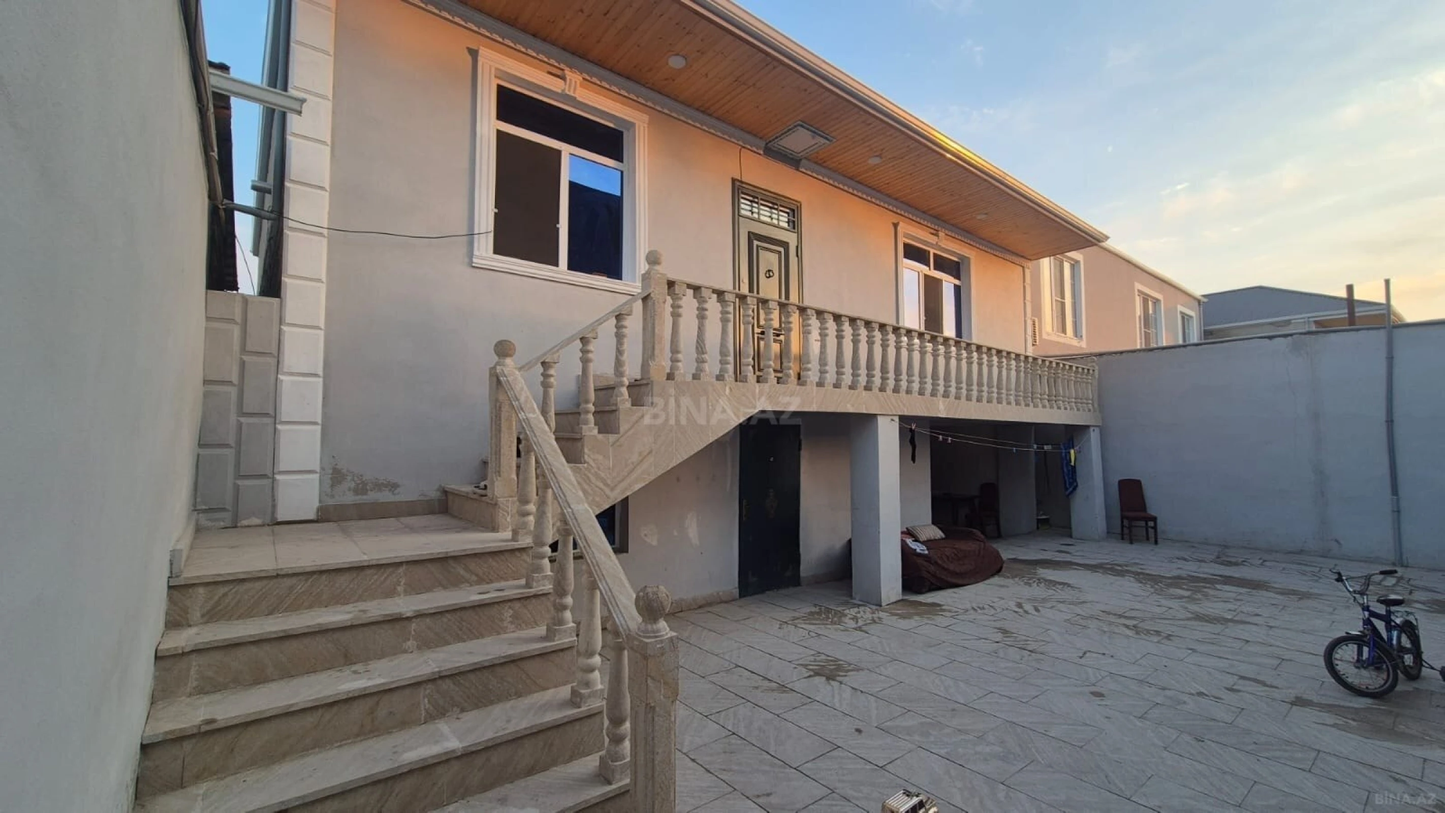 Satılır 7 otaqlı həyət evi 171 m²