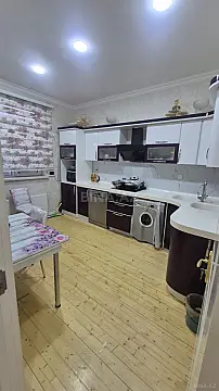Satılır 7 otaqlı həyət evi 171 m²