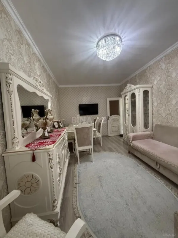 Satılır 2 otaqlı mənzil 65 m²