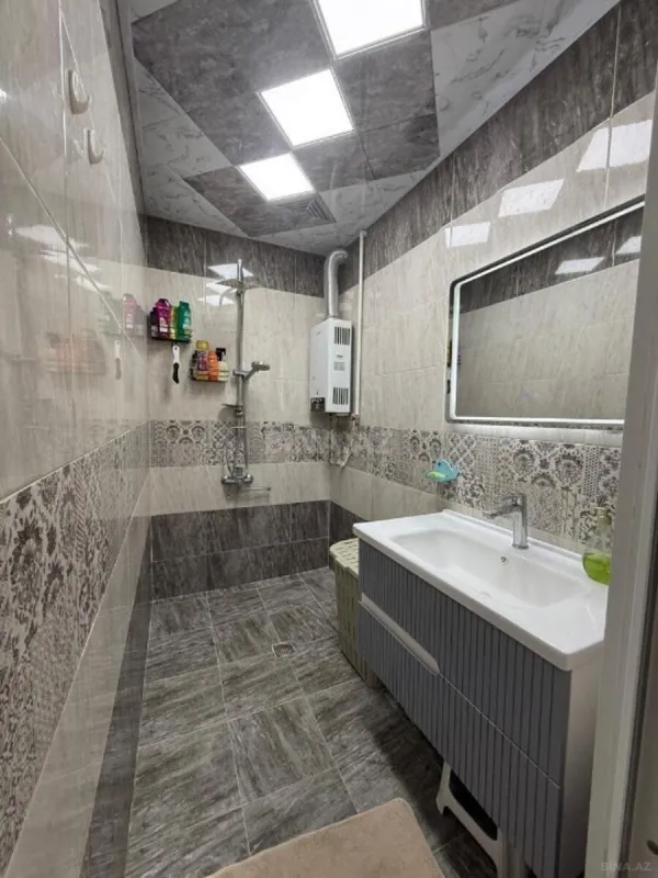Satılır 2 otaqlı mənzil 65 m²