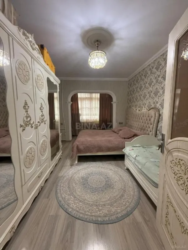 Satılır 2 otaqlı mənzil 65 m²