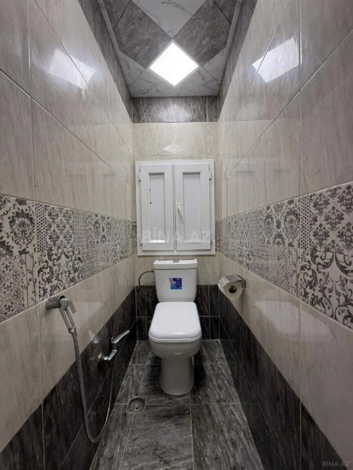 Satılır 2 otaqlı mənzil 65 m²