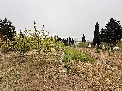 Satılır torpaq sahəsi 15 m²