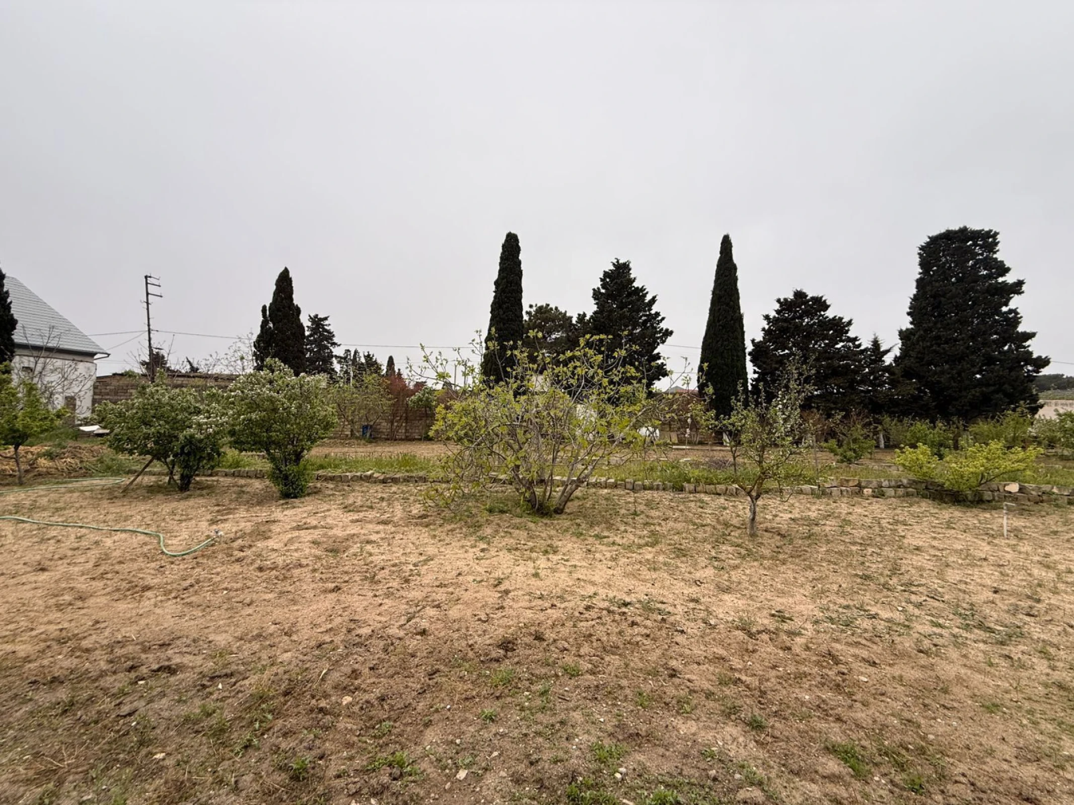 Satılır torpaq sahəsi 15 m²