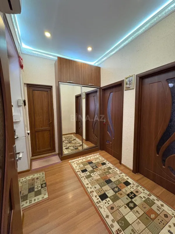 Satılır 2 otaqlı mənzil 55 m²