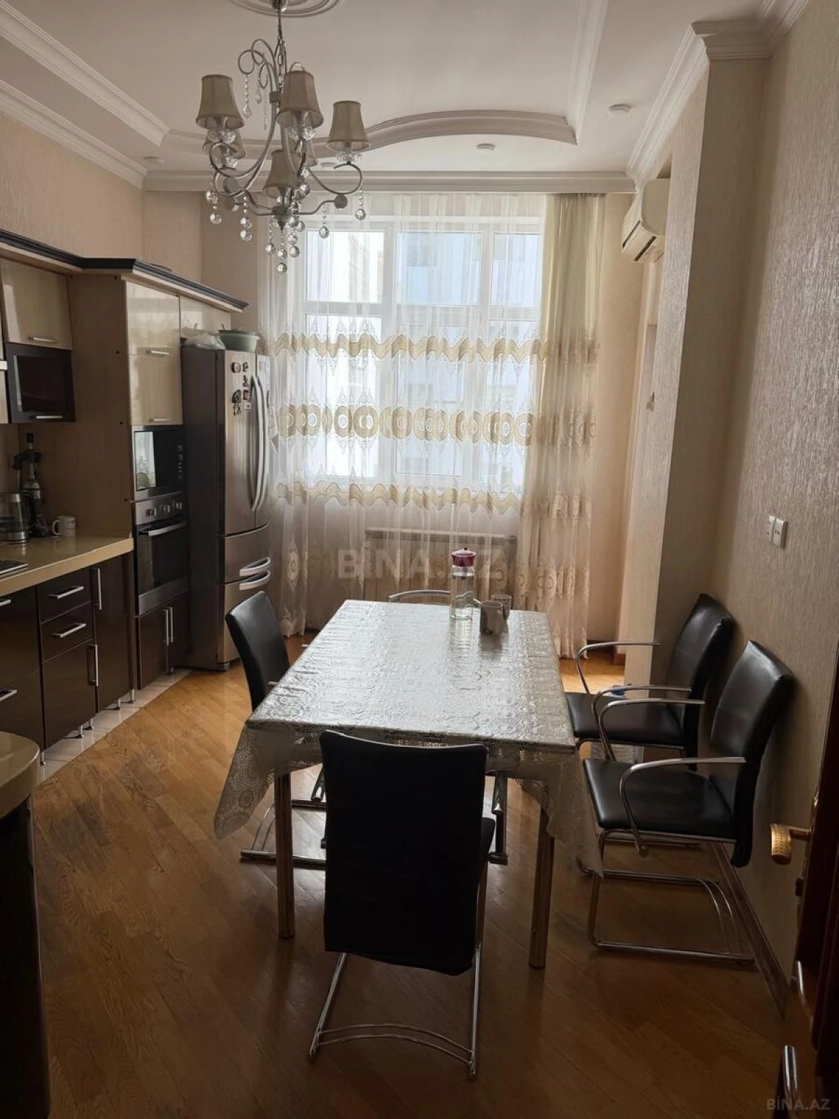 Satılır 3 otaqlı mənzil 125 m²