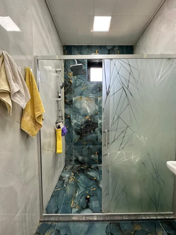 Kirayə verilir 5 otaqlı həyət evi 180 m²