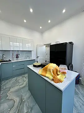 Kirayə verilir 5 otaqlı həyət evi 180 m²