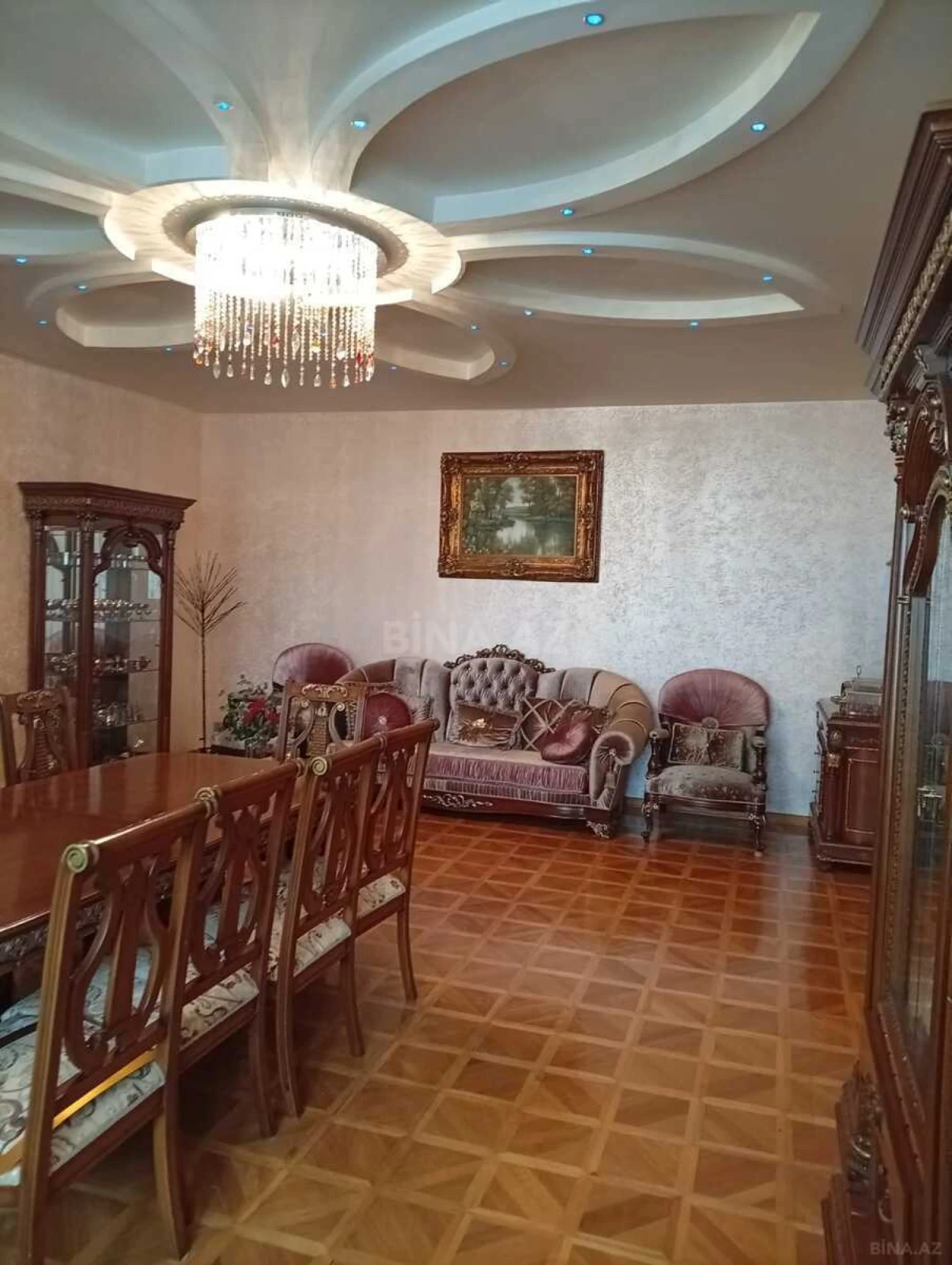 Satılır 4 otaqlı mənzil 170 m²