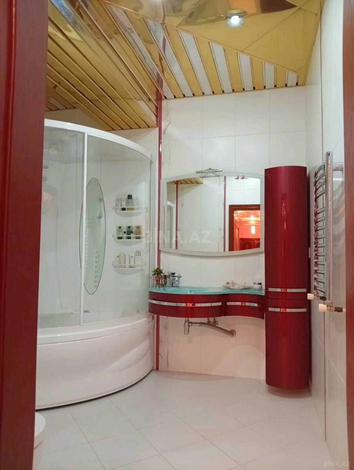 Satılır 4 otaqlı mənzil 170 m²