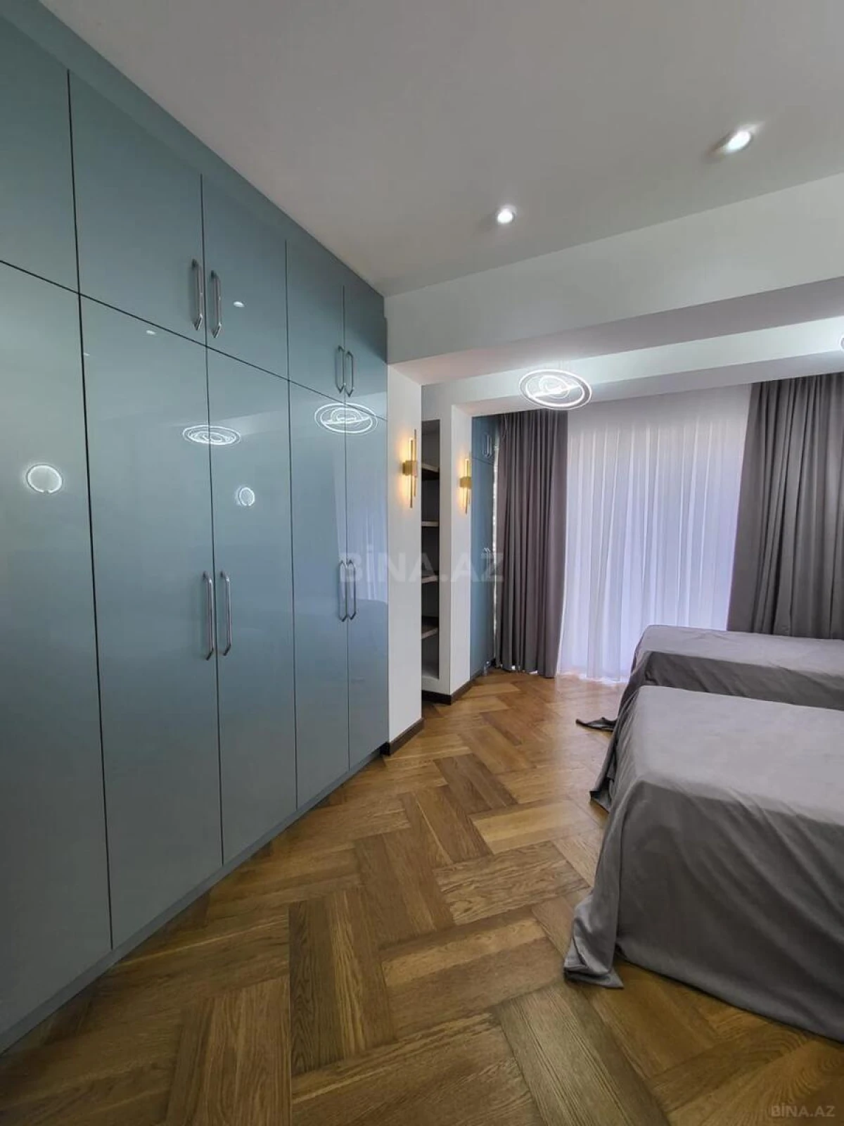 Kirayə verilir 3 otaqlı mənzil 100 m²