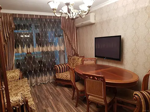 Kirayə verilir 3 otaqlı mənzil 80 m²