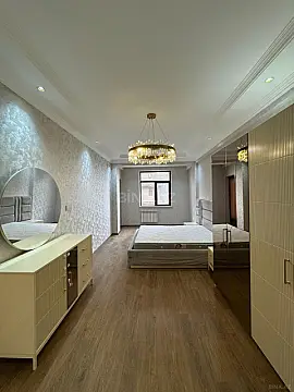 Satılır 2 otaqlı mənzil 77.6 m²