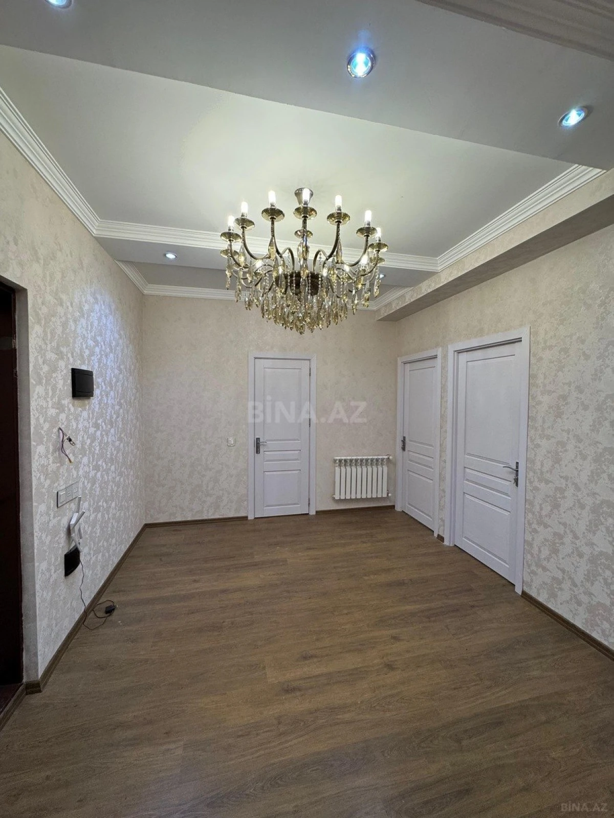 Satılır 2 otaqlı mənzil 77.6 m²
