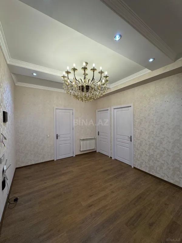 Satılır 2 otaqlı mənzil 77.6 m²