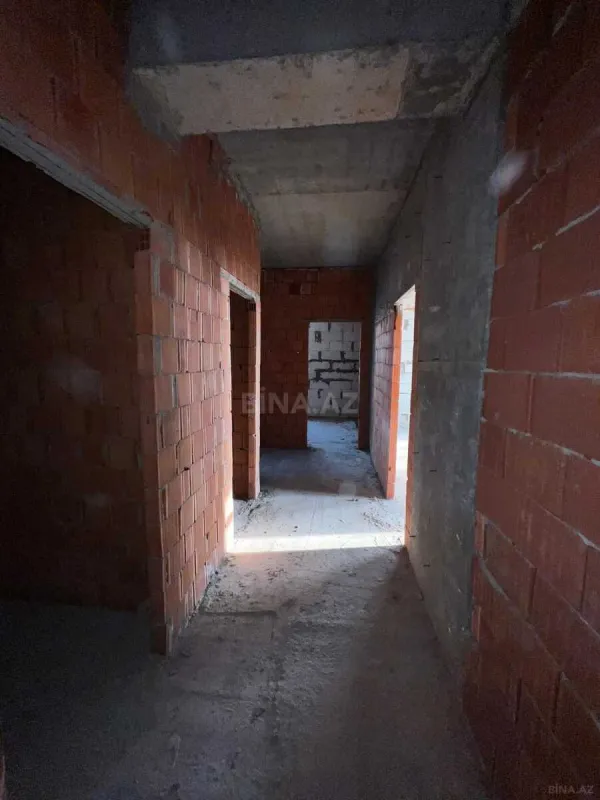 Satılır 3 otaqlı mənzil 117 m²