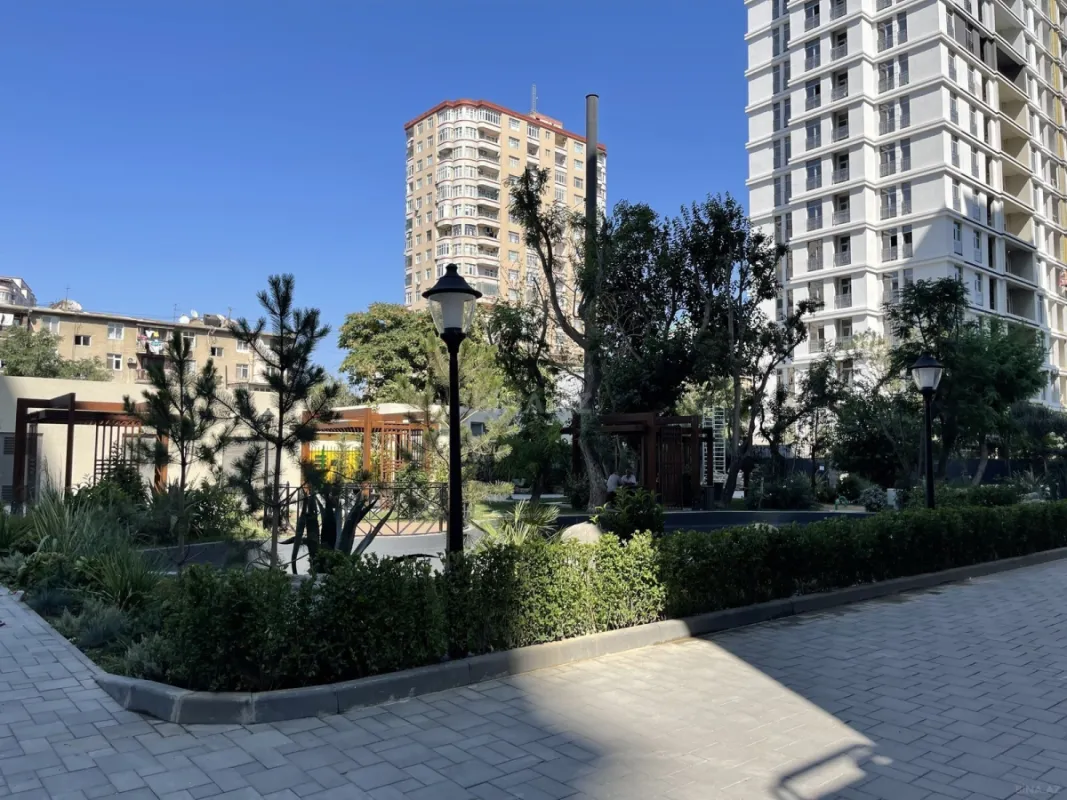 Satılır 3 otaqlı mənzil 127 m²