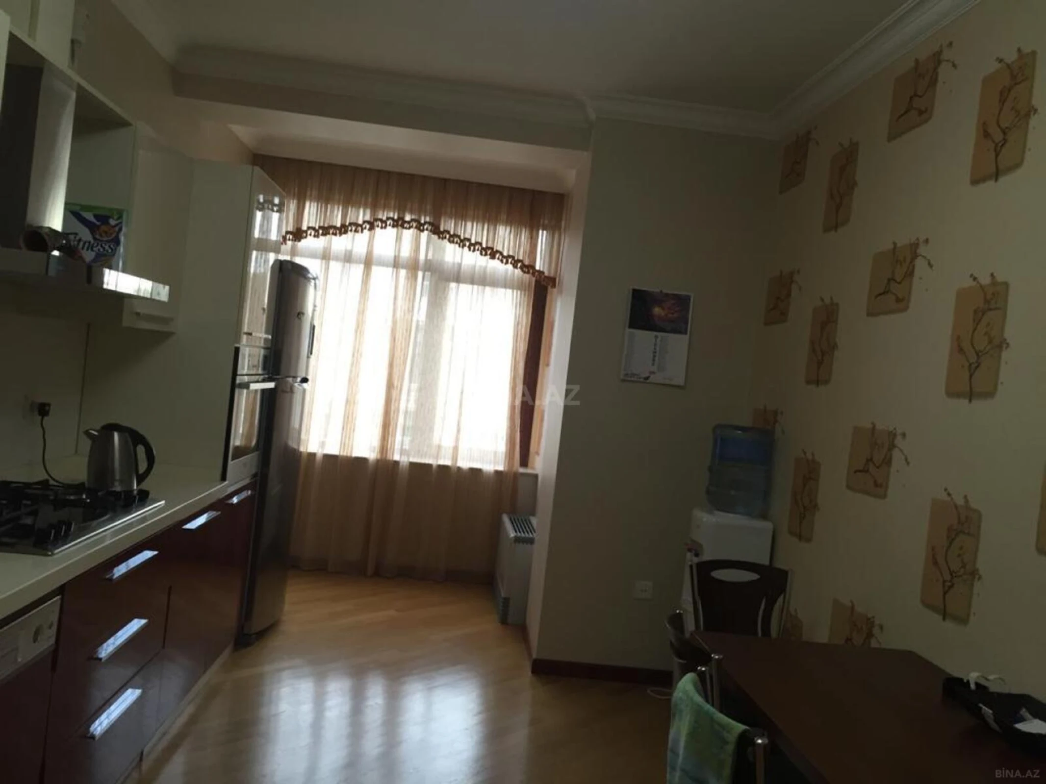 Kirayə verilir 3 otaqlı mənzil 140 m²