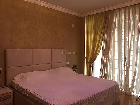 Kirayə verilir 3 otaqlı mənzil 140 m²