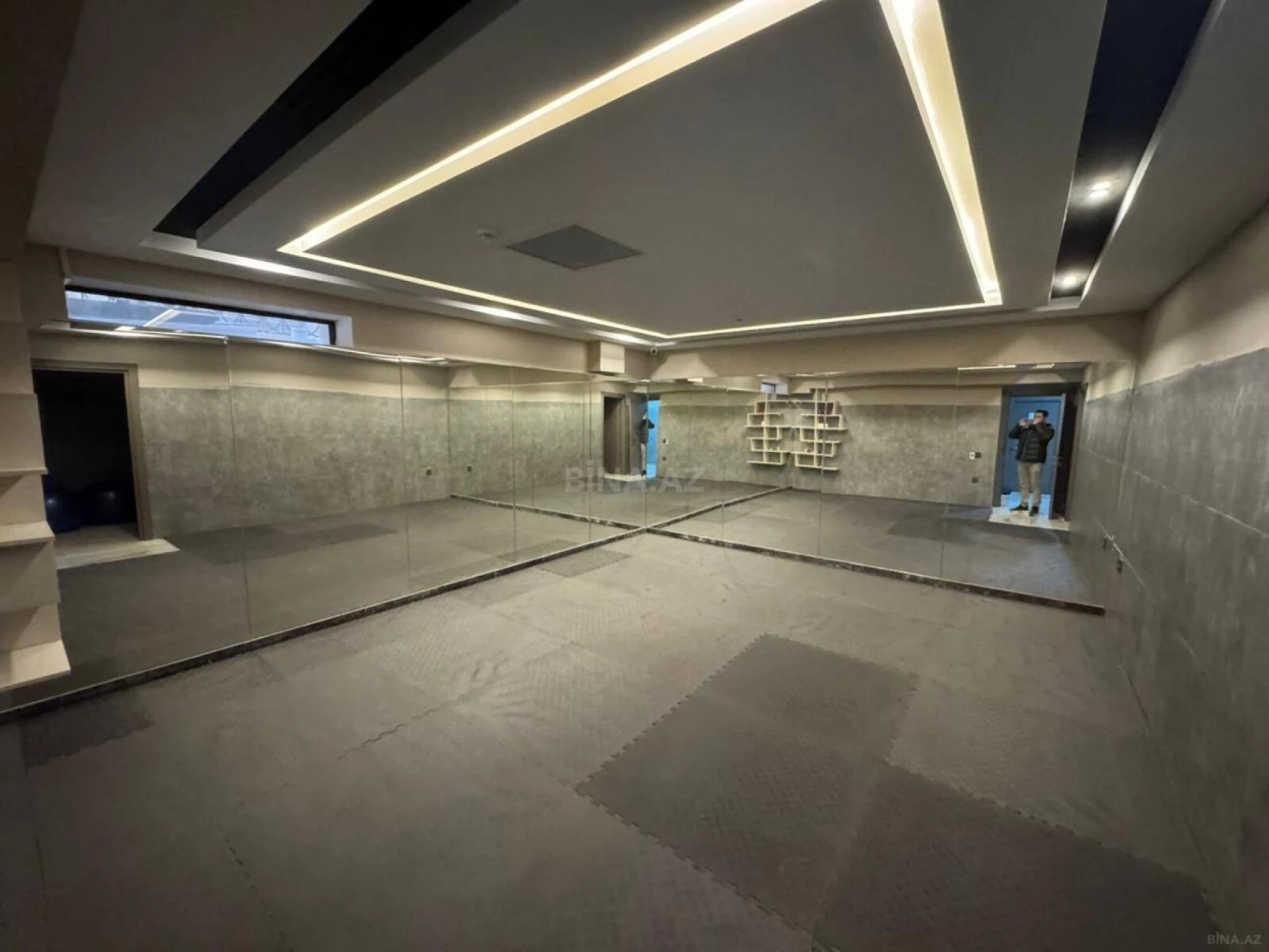 Kirayə verilir obyekt 200 m²