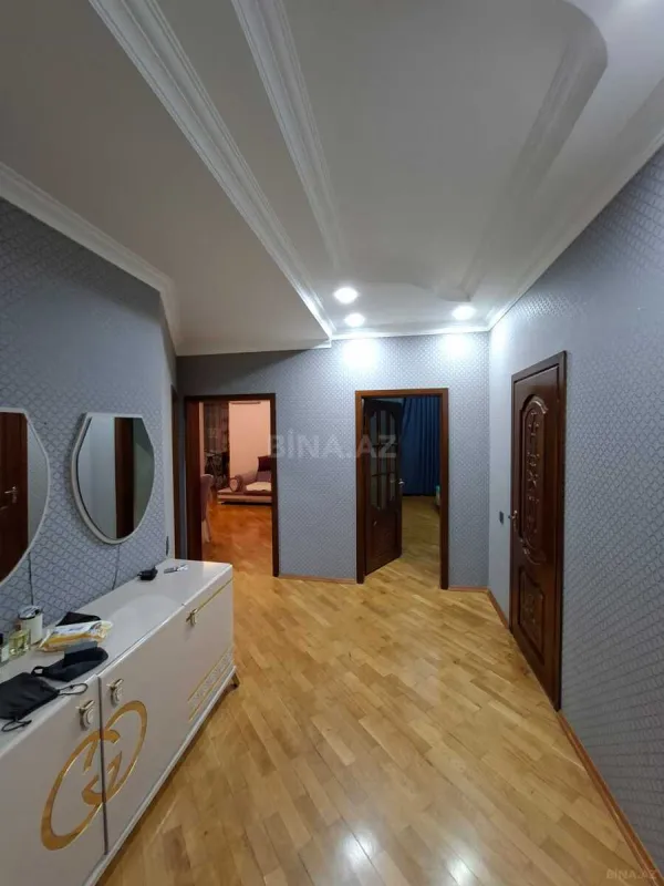 Satılır 2 otaqlı mənzil 100 m²