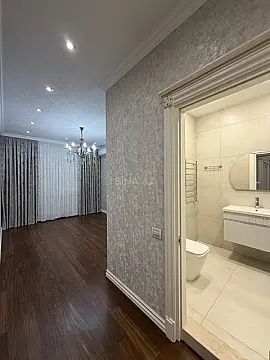 Satılır 4 otaqlı mənzil 178 m²